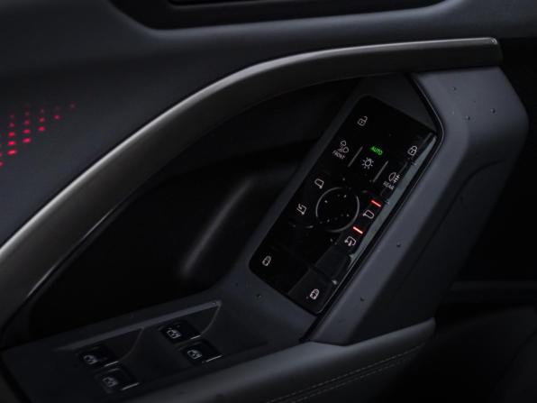 Audi Q5 III (GU) с пробегом 2026 года, цена 5 948 000 рублей, 5269 км, внедорожник, Автокод Объявления