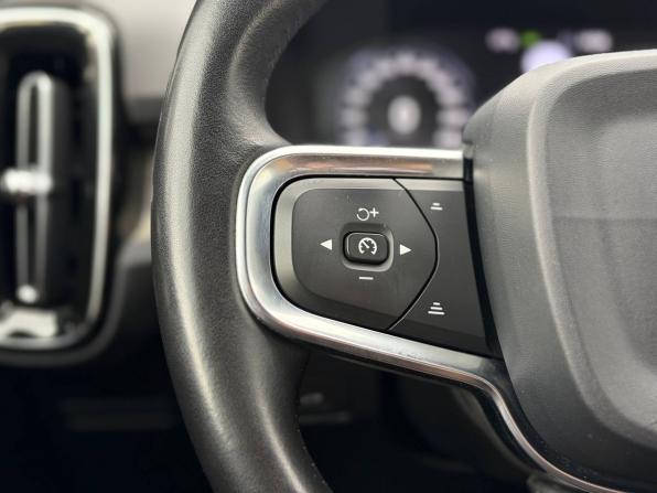 Volvo XC40 I с пробегом 2018 года, цена 2 895 000 рублей, 93000 км, внедорожник, Автокод Объявления