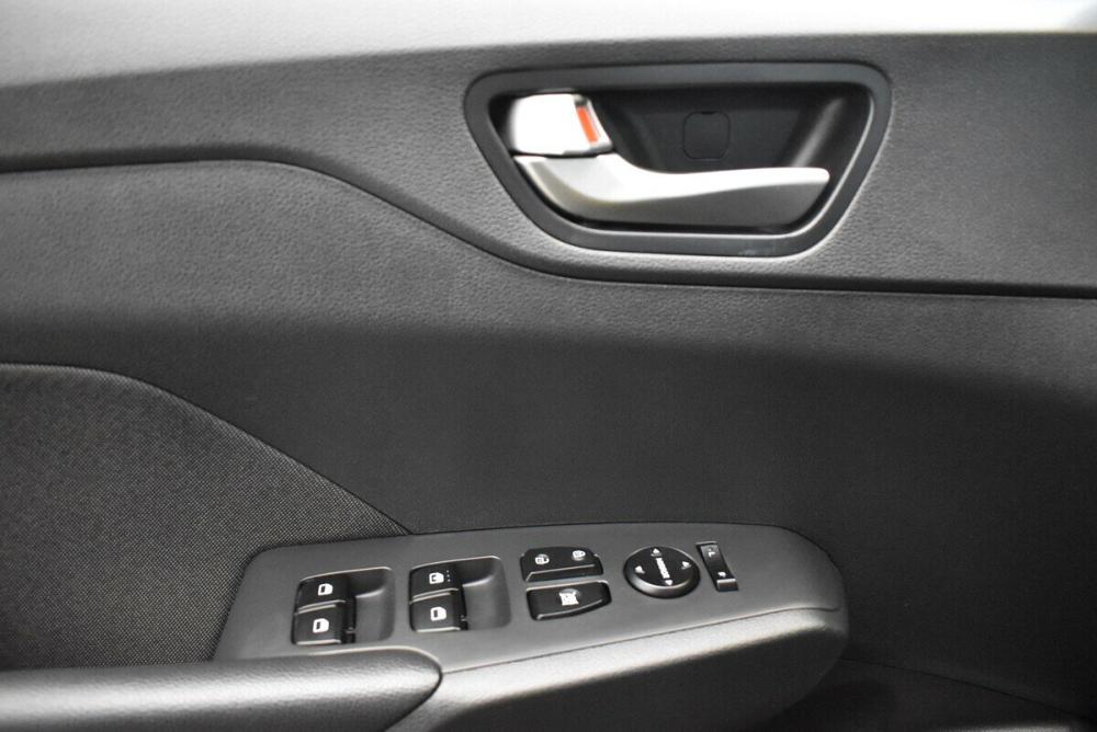 Hyundai Solaris II Москва  - изображение 11