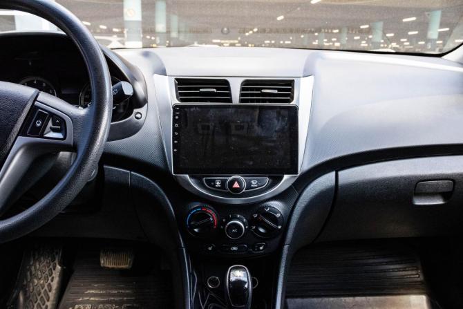 Hyundai Solaris I Рестайлинг с пробегом 2015 года, цена 1 069 000 рублей, 113068 км, хэтчбек, Автокод Объявления