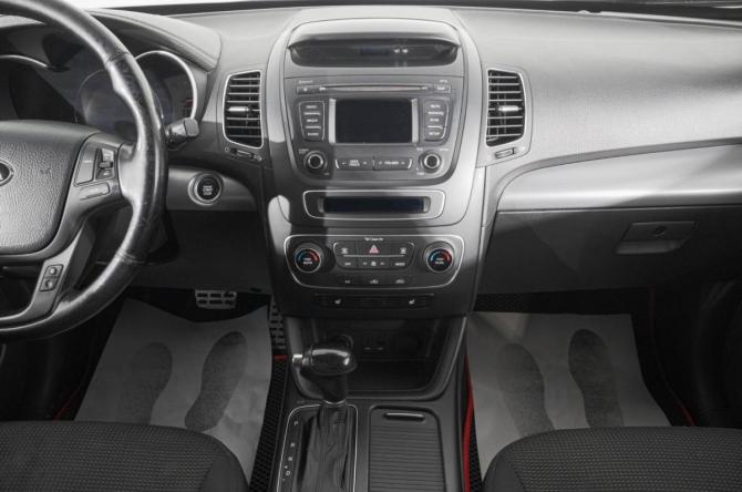 Kia Sorento II Рестайлинг с пробегом 2013 года, цена 1 559 000 рублей, 289000 км, внедорожник, Автокод Объявления
