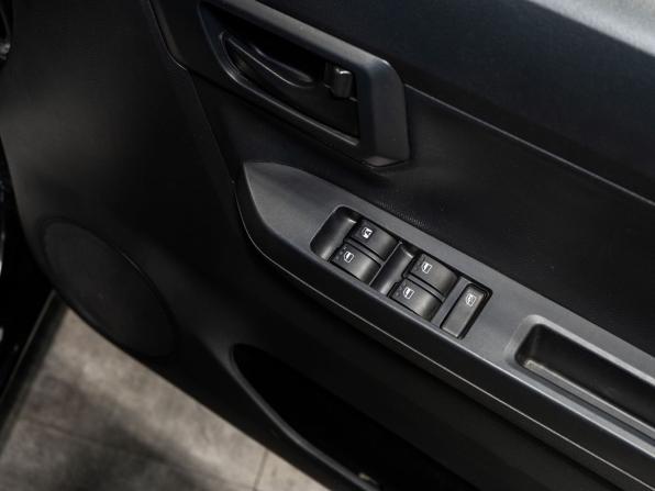 Daihatsu Mira e:S II с пробегом 2020 года, цена 725 000 рублей, 88195 км, хэтчбек, Автокод Объявления