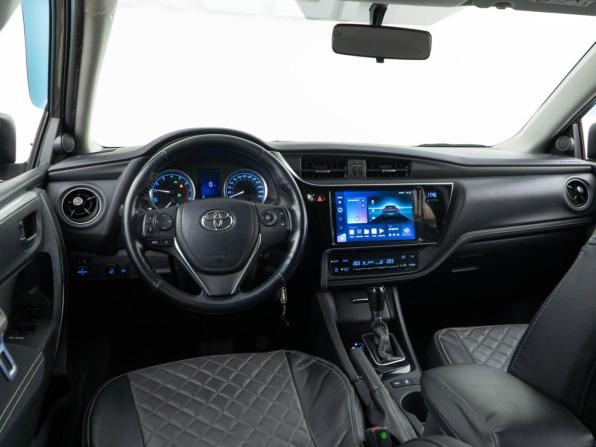 Toyota Corolla XI (E160 E170 E180) Рестайлинг 1 с пробегом 2018 года, цена 1 549 046 рублей, 186208 км, седан, Автокод Объявления