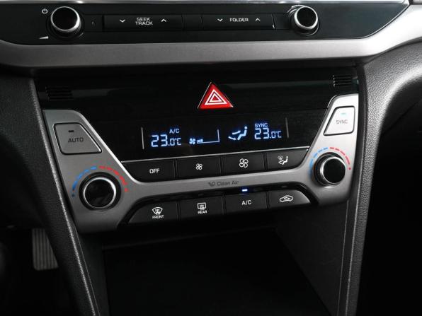 Hyundai Elantra VI (AD) с пробегом 2016 года, цена 1 619 000 рублей, 139522 км, седан, Автокод Объявления