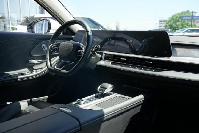 Chery Arrizo 8 с пробегом 2024 года, цена 2 255 000 рублей, 38350 км, седан, Автокод Объявления