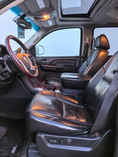 Cadillac Escalade III Санкт-Петербург  - изображение 9