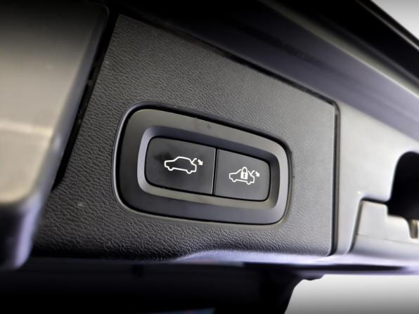 Volvo XC60 II с пробегом 2019 года, цена 3 390 000 рублей, 161048 км, внедорожник, Автокод Объявления