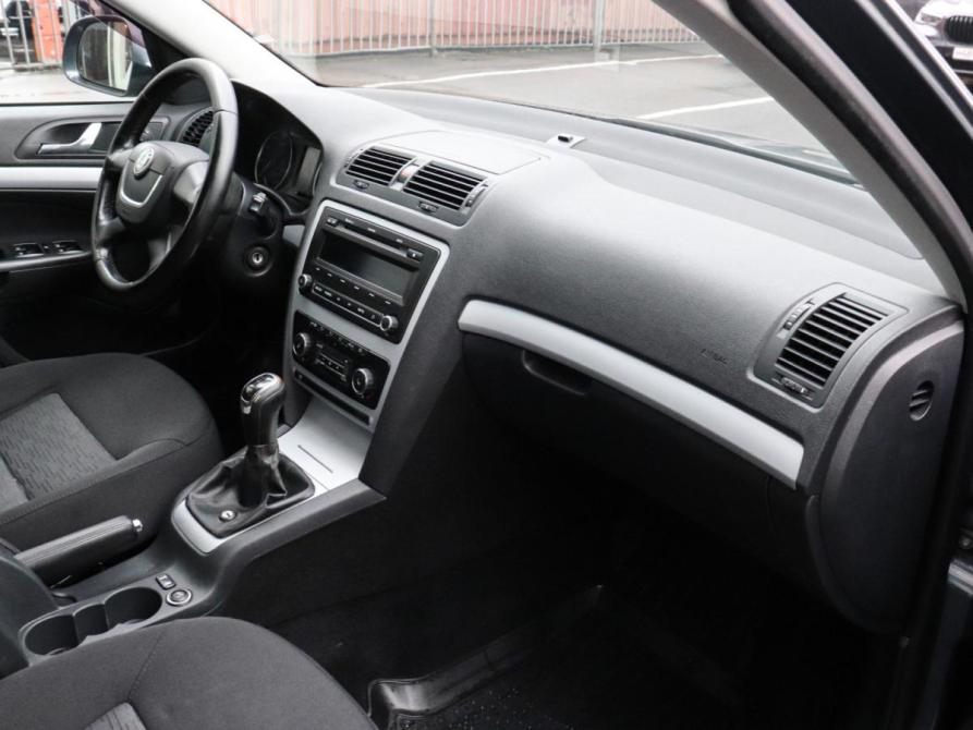 Skoda Octavia II (A5) Рестайлинг Химки  - изображение 8
