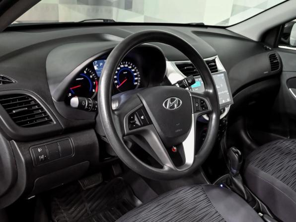 Hyundai Solaris I Рестайлинг с пробегом 2014 года, цена 1 200 000 рублей, 53058 км, седан, Автокод Объявления