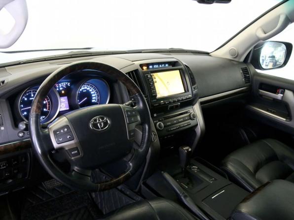 Toyota Land Cruiser 200 Series с пробегом 2011 года, цена 2 890 000 рублей, 203000 км, внедорожник, Автокод Объявления