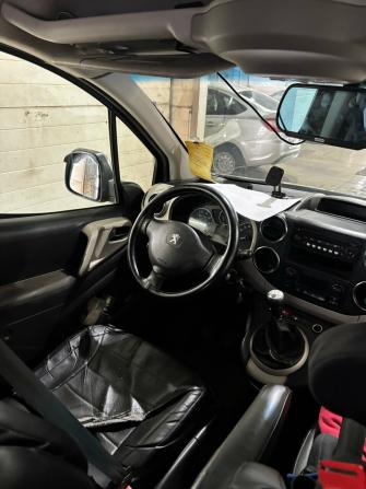Peugeot Partner II Рестайлинг с пробегом 2012 года, цена 470 000 рублей, 219000 км, минивэн, Автокод Объявления