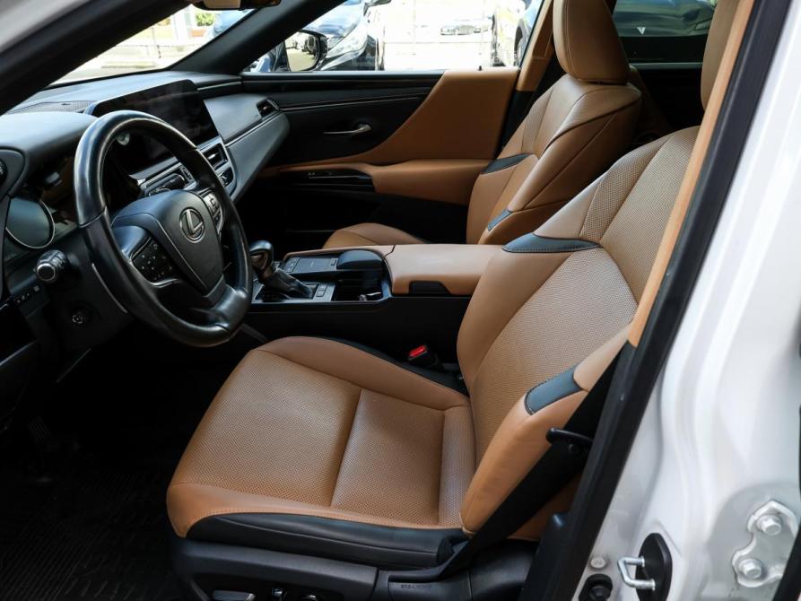Lexus ES VII Рестайлинг Москва  - изображение 15