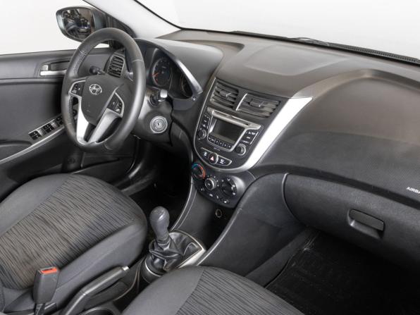 Hyundai Solaris I Рестайлинг с пробегом 2015 года, цена 901 500 рублей, 176418 км, седан, Автокод Объявления