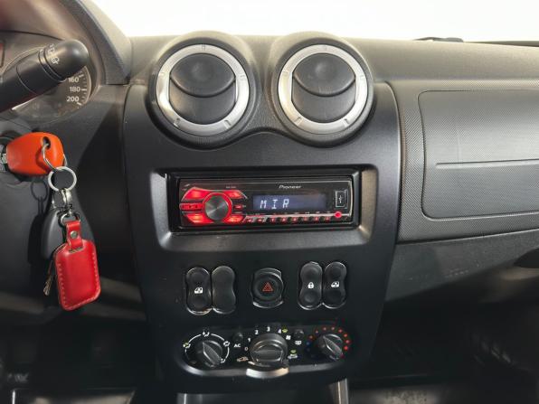 Renault Sandero I с пробегом 2014 года, цена 599 900 рублей, 192000 км, хэтчбек, Автокод Объявления