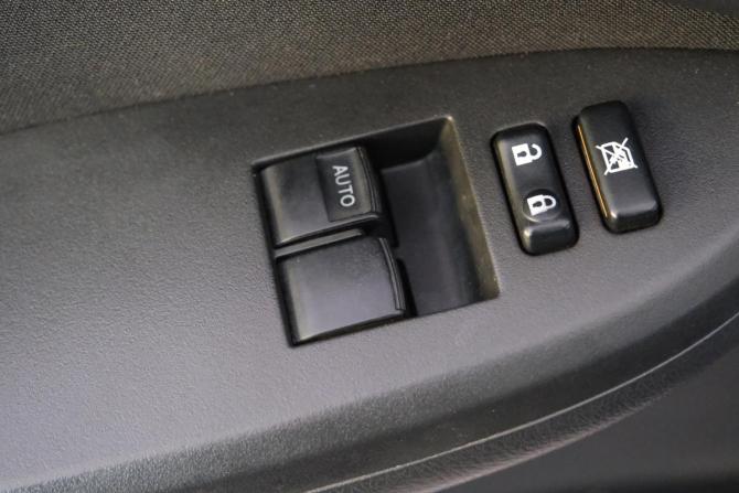 Toyota Corolla X (E140 E150) Рестайлинг с пробегом 2012 года, цена 1 179 000 рублей, 158000 км, седан, Автокод Объявления