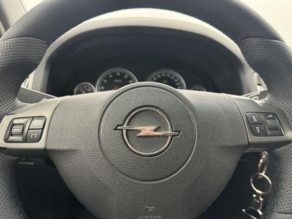 Opel Vectra C Рестайлинг с пробегом 2007 года, цена 469 000 рублей, 220000 км, седан, Автокод Объявления
