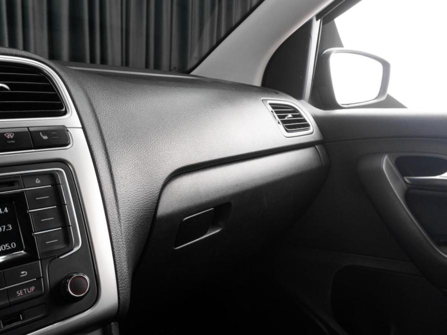 Volkswagen Polo V Рестайлинг Тюмень  - изображение 17
