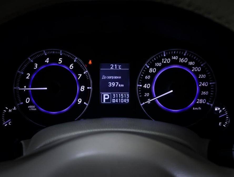 Infiniti QX70 Москва  - изображение 17