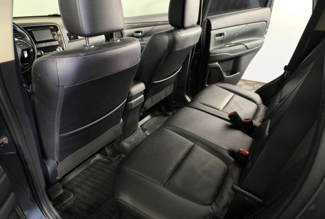 Mitsubishi Outlander III Рестайлинг 2 с пробегом 2016 года, цена 1 940 000 рублей, 110754 км, внедорожник, Автокод Объявления