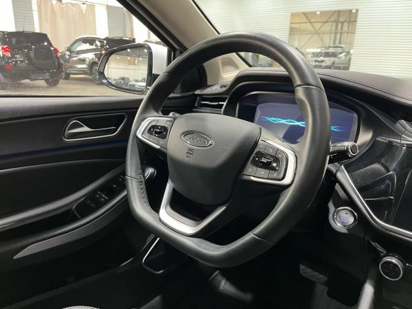 Omoda S5 с пробегом 2023 года, цена 1 295 000 рублей, 44043 км, седан, Автокод Объявления