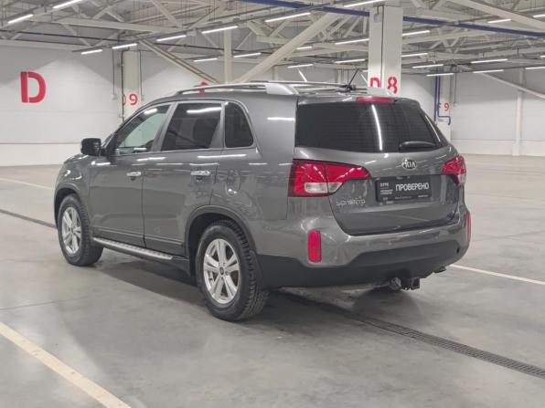 Kia Sorento II Рестайлинг с пробегом 2018 года, цена 1 805 000 рублей, 134877 км, внедорожник, Автокод Объявления