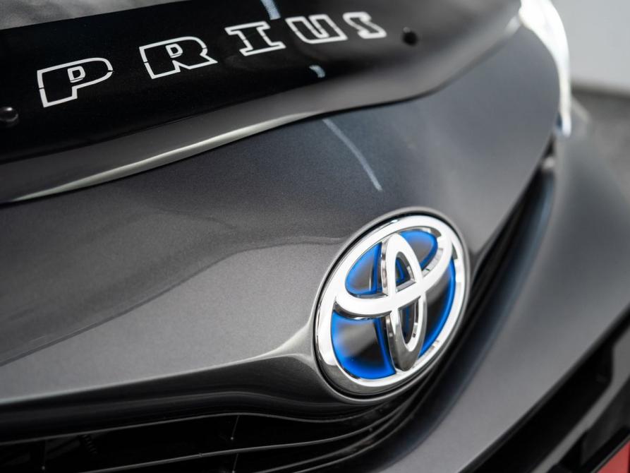 Toyota Prius Alpha I (ZVW40/41) Рестайлинг Иркутск  - изображение 21