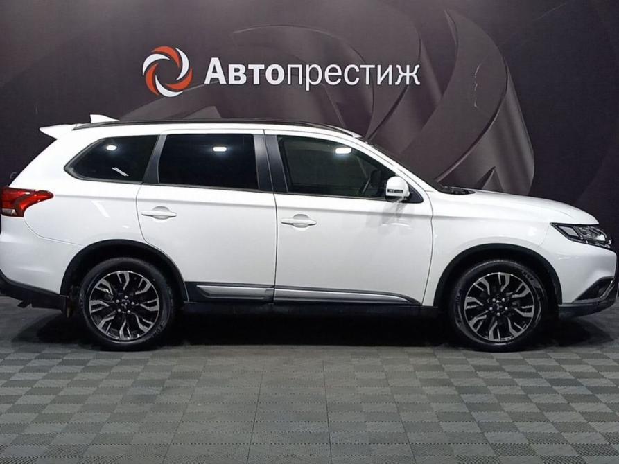 Mitsubishi Outlander III Рестайлинг 3 Оренбург  - изображение 4