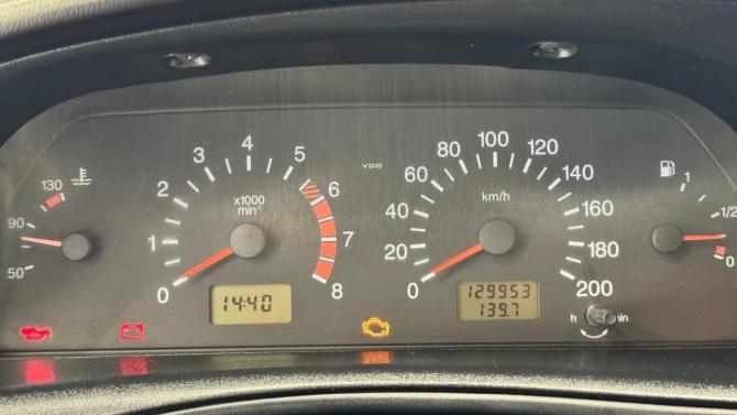 Chevrolet Niva I Рестайлинг с пробегом 2011 года, цена 399 000 рублей, 130000 км, внедорожник, Автокод Объявления