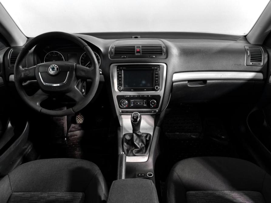 Skoda Octavia II (A5) Рестайлинг Санкт-Петербург  - изображение 14