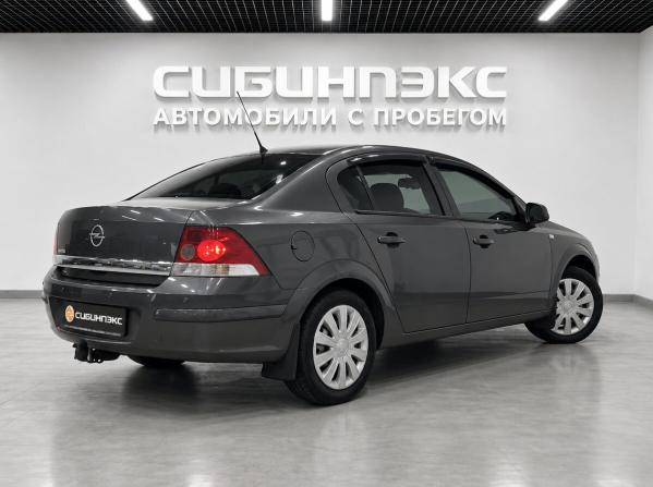 Opel Astra H Рестайлинг с пробегом 2011 года, цена 480 500 рублей, 210855 км, седан, Автокод Объявления