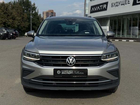 Volkswagen Tiguan II Рестайлинг с пробегом 2021 года, цена 2 399 000 рублей, 89918 км, внедорожник, Автокод Объявления