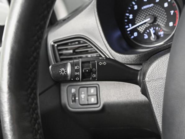 Hyundai Solaris II Рестайлинг с пробегом 2021 года, цена 1 630 000 рублей, 71110 км, седан, Автокод Объявления