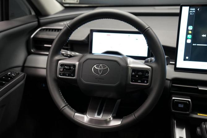 Toyota RAV4 VI (XA60) с пробегом 2026 года, цена 4 750 000 рублей, 70 км, внедорожник, Автокод Объявления