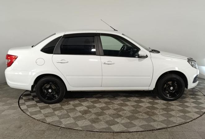 Lada (ВАЗ) Granta I Рестайлинг с пробегом 2022 года, цена 782 000 рублей, 47560 км, седан, Автокод Объявления