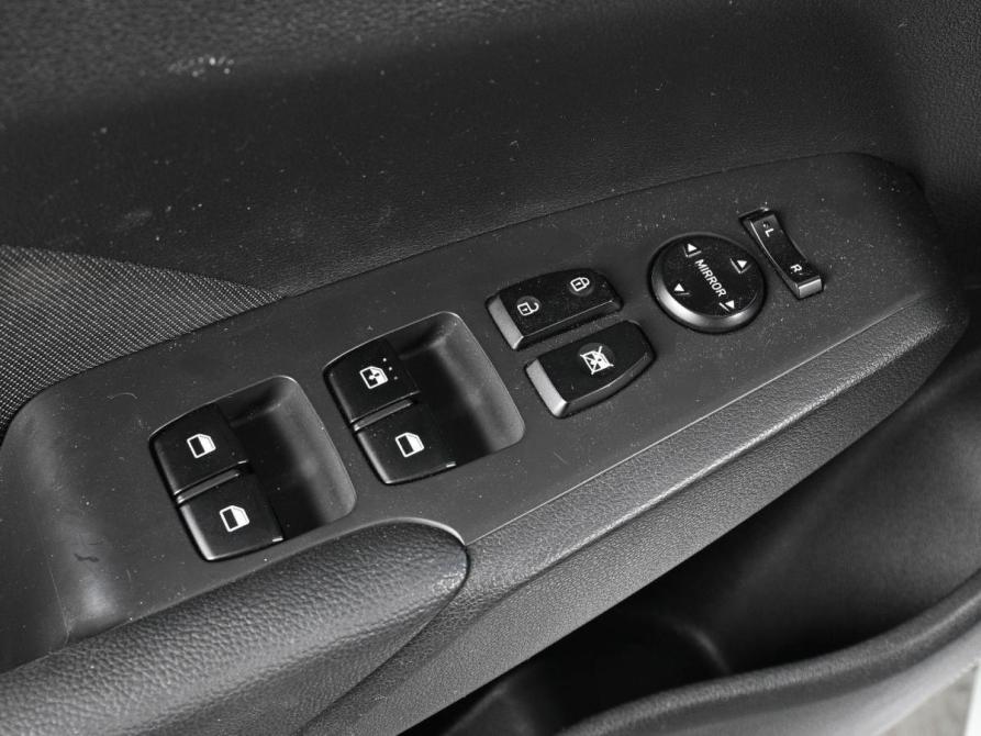 Hyundai Solaris II Ростов-на-Дону  - изображение 15