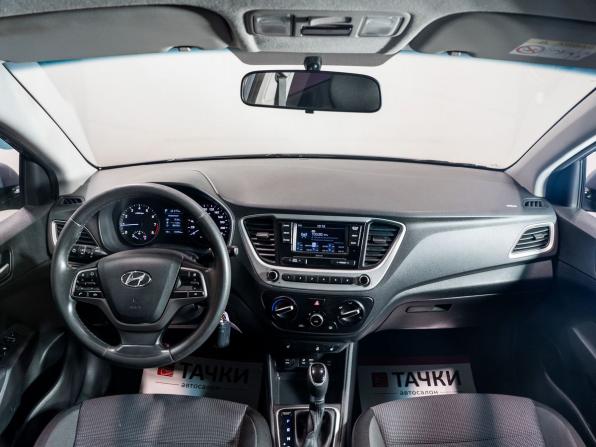 Hyundai Solaris II с пробегом 2017 года, цена 1 430 000 рублей, 92756 км, седан, Автокод Объявления