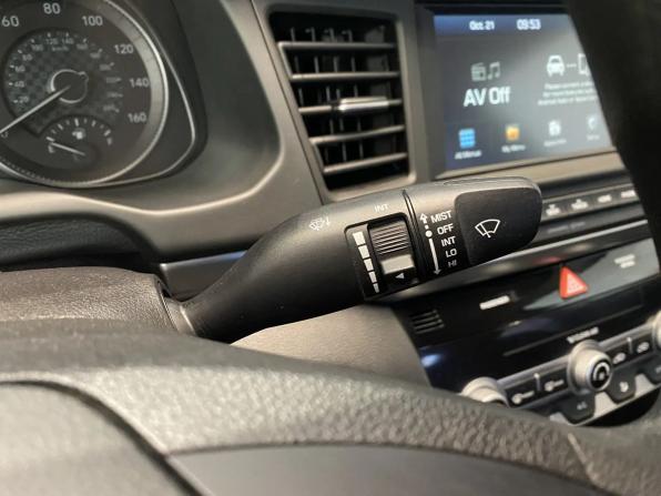 Hyundai Elantra VI (AD) Рестайлинг с пробегом 2019 года, цена 1 299 000 рублей, 123500 км, седан, Автокод Объявления
