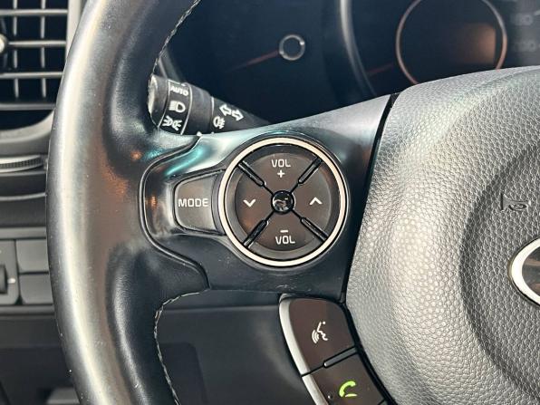 Kia Soul II Рестайлинг с пробегом 2017 года, цена 1 850 000 рублей, 100986 км, хэтчбек, Автокод Объявления