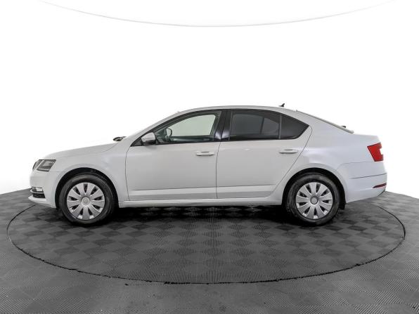 Skoda Octavia III (A7) Рестайлинг с пробегом 2020 года, цена 1 670 000 рублей, 114732 км, лифтбек, Автокод Объявления