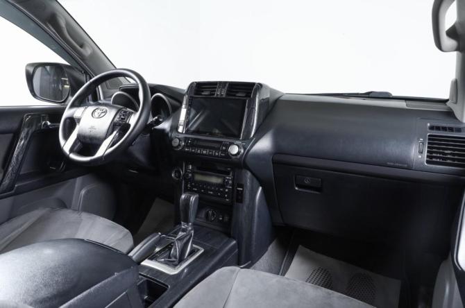 Toyota Land Cruiser Prado 150 Series с пробегом 2010 года, цена 2 999 000 рублей, 236000 км, внедорожник, Автокод Объявления