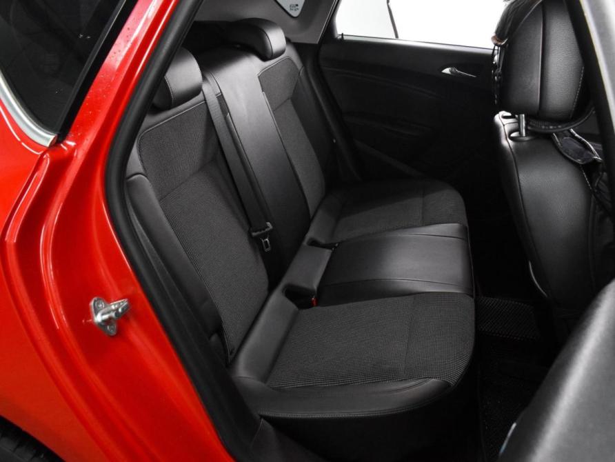 Opel Astra J Рестайлинг Воронеж  - изображение 7
