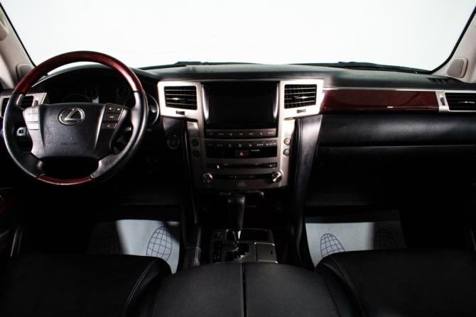 Lexus LX III Рестайлинг с пробегом 2013 года, цена 4 829 000 рублей, 172000 км, внедорожник, Автокод Объявления
