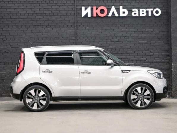 Kia Soul II Рестайлинг с пробегом 2018 года, цена 1 530 000 рублей, 97293 км, хэтчбек, Автокод Объявления