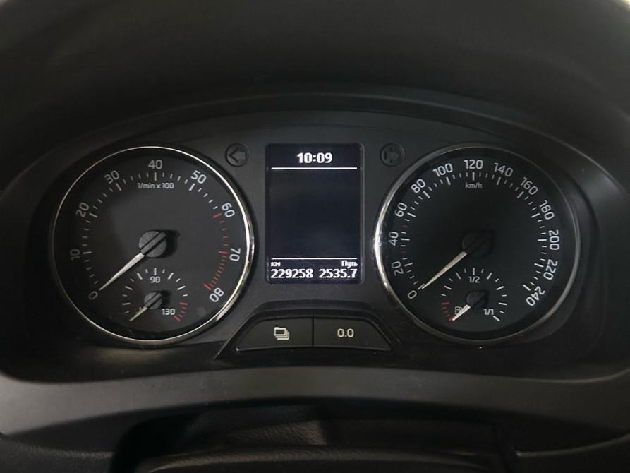 Skoda Rapid I Санкт-Петербург  - изображение 5
