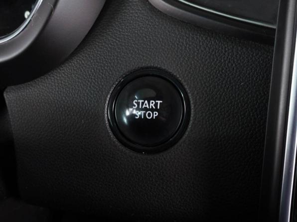 Renault Scenic IV с пробегом 2018 года, цена 1 640 000 рублей, 157065 км, компактвэн, Автокод Объявления