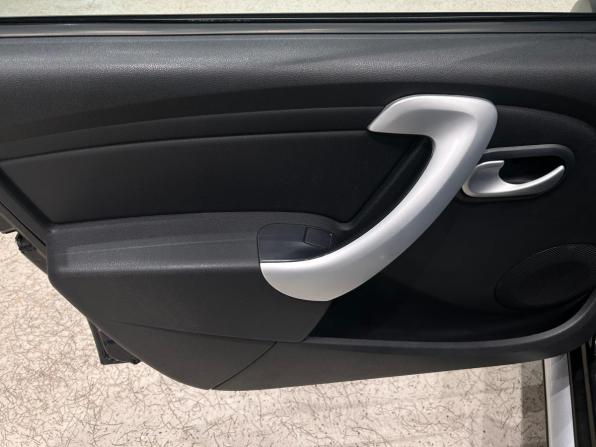 Renault Sandero I с пробегом 2012 года, цена 649 000 рублей, 93508 км, хэтчбек, Автокод Объявления