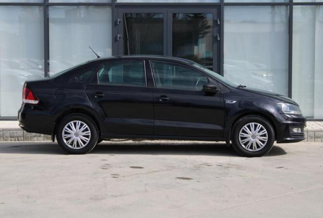 Volkswagen Polo V Рестайлинг с пробегом 2016 года, цена 880 000 рублей, 135039 км, седан, Автокод Объявления