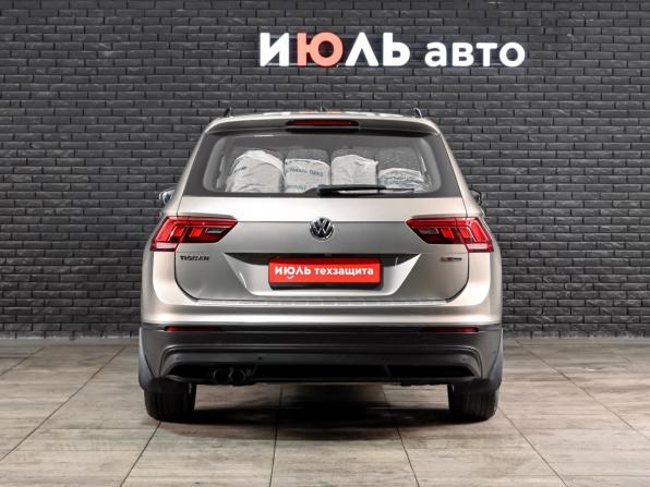 Volkswagen Tiguan II с пробегом 2020 года, цена 2 680 000 рублей, 55789 км, внедорожник, Автокод Объявления