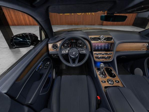 Bentley Bentayga I Рестайлинг с пробегом 2023 года, цена 26 950 000 рублей, 24112 км, внедорожник, Автокод Объявления