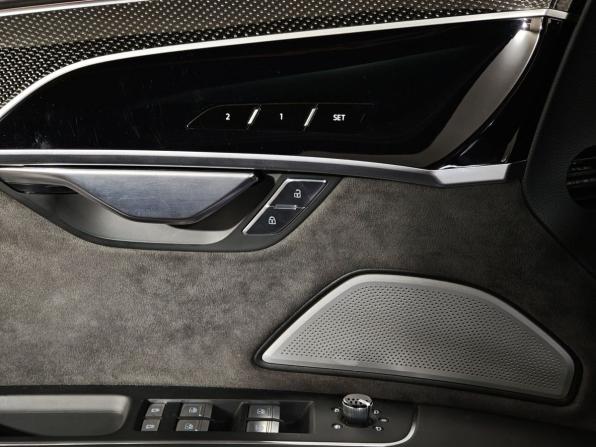 Audi S8 IV (D5) с пробегом 2020 года, цена 10 400 000 рублей, 34391 км, седан, Автокод Объявления